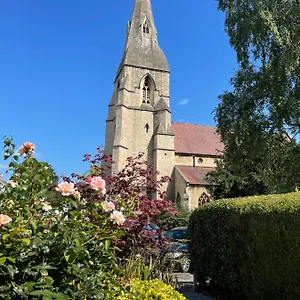 Courtyard Garden Flat Cheltenham