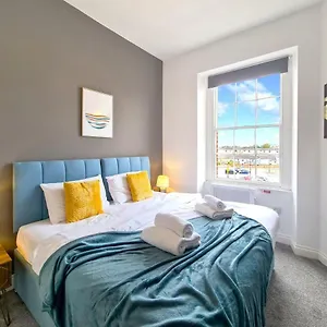 Margaret's Quattro By Fortuna Property Cheltenham