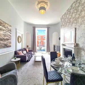 Margaret's Terrace By Fortuna Cheltenham